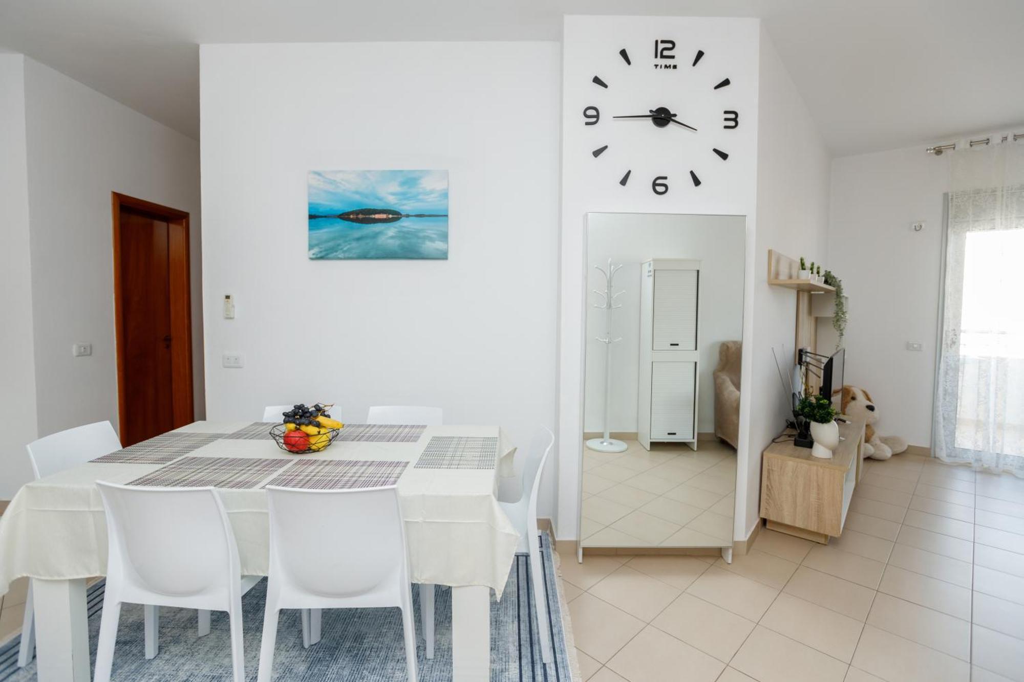 Gus Apartament Vlorë Exteriér fotografie