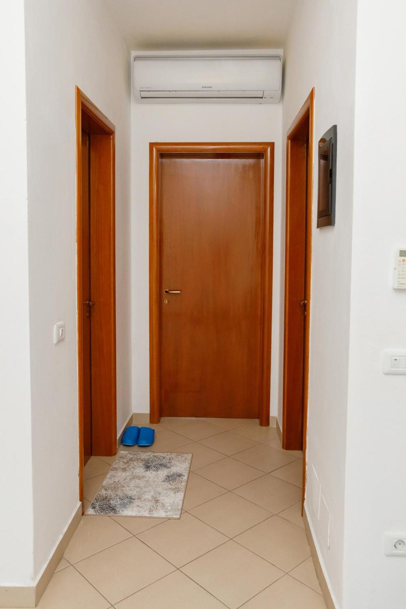 Gus Apartament Vlorë Exteriér fotografie